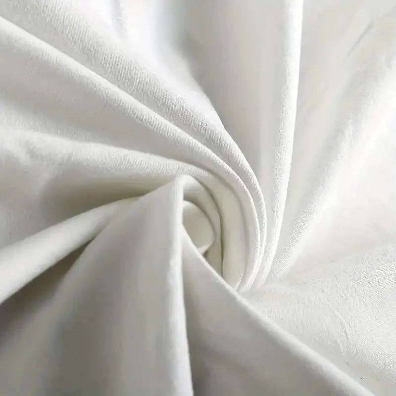 Snowy Serenity: 2PC Christmas Tree Farm Curtain Set with Snowflake Pattern