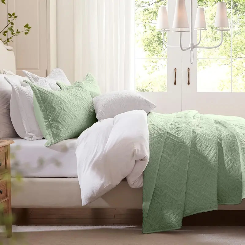 Grass Green Microfiber 3-Piece 150GSM Bedspread Set - Queen Size
