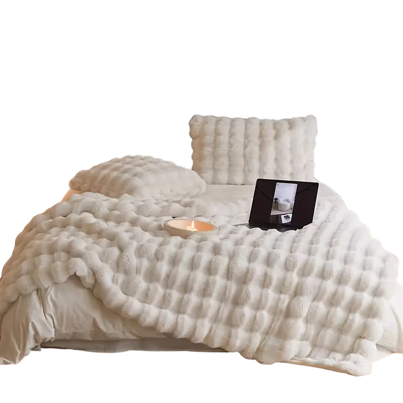 Soft and Cozy Plush Blanket - Vintage Elegance for Ultimate Comfort- White