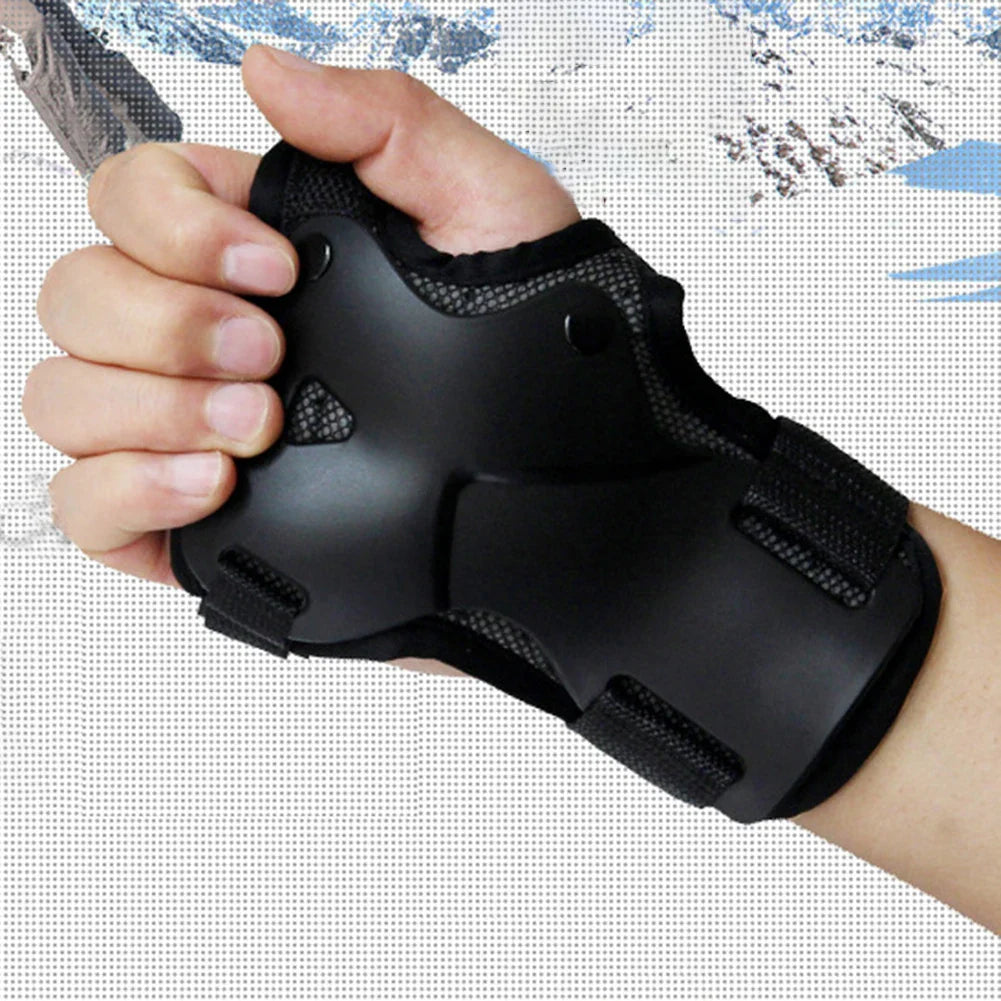 Snowboard & Ski Wrist Guard Impact-Resistant Protective Gear Black
