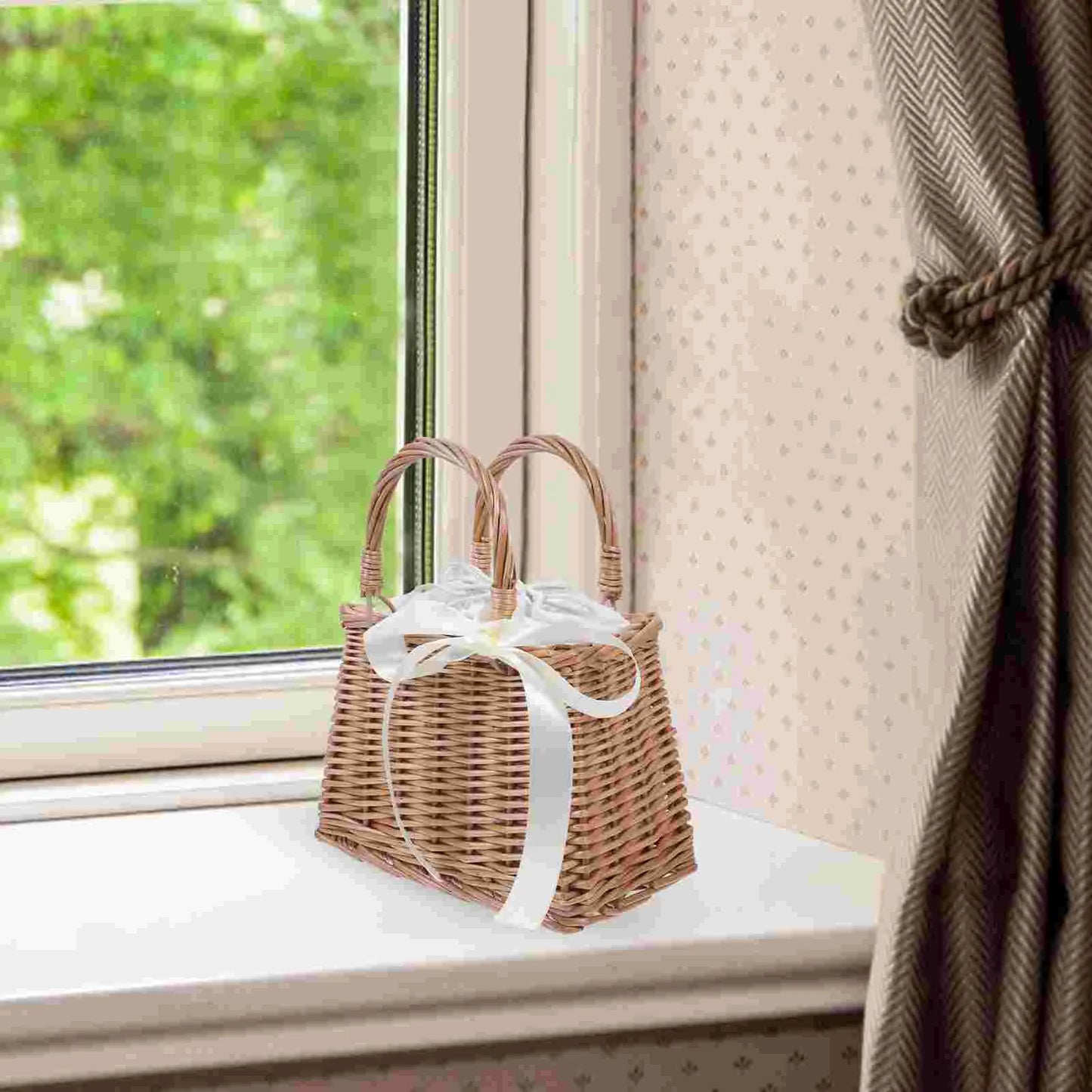 Portable Woven Delicate Rattan Flower Basket