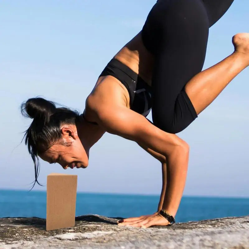 Portable Yoga Block for Workout and Fitness (Beige)