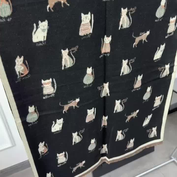 Cozy Double-Sided Cat Scarf for Winter Style