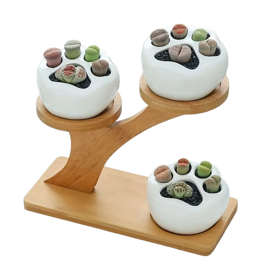 Display your favorite blooms in style with this freestanding flower pot stand