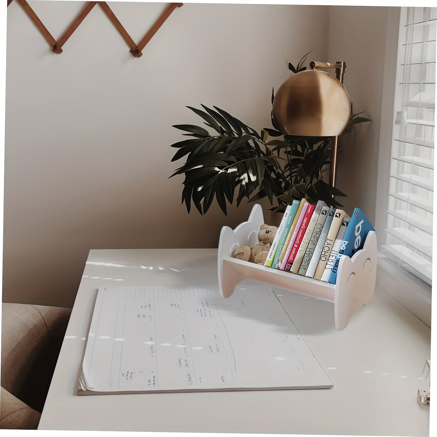 Charming Cat-Themed Bookshelf Display Stand