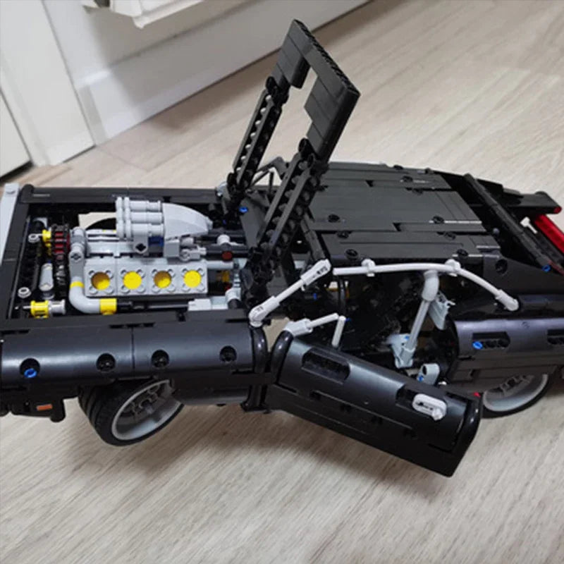 1077PCS Racing Car Building Blocks Set – Mechanical Series Educational Toy (Black Car)