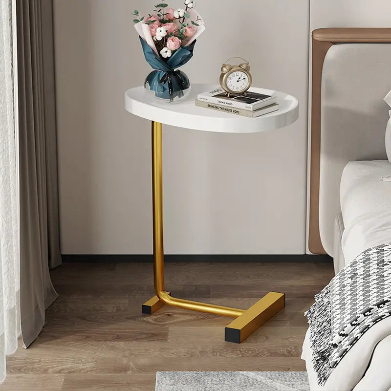 Practicality meets aesthetics in this versatile lightweight coffee table