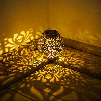 Solar Metal Lantern Outdoor Garden Decor Light