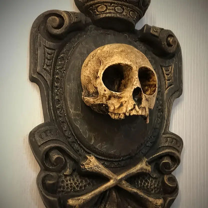 Gothic Skull Wall Hanging Decor - Resin Pendant