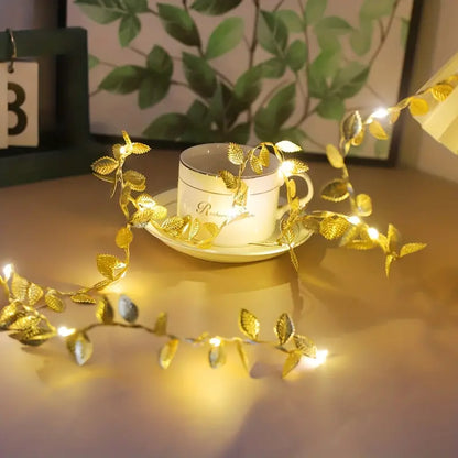 2m 20LED Simulation Golden Leaf Decoration String Lights