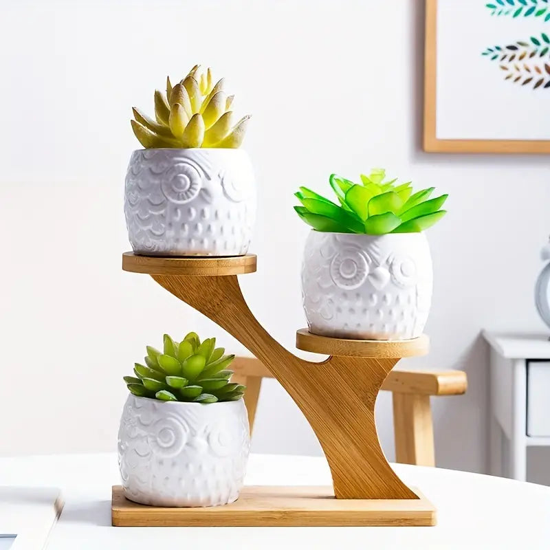 Display your favorite blooms in style with this freestanding flower pot stand