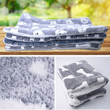 Pet Blanket Dog Bed Cat Mat Flannel Thickened Accessories Keep Warm In Winter Sleeping For Sofa Cushion Home Rug Supplies