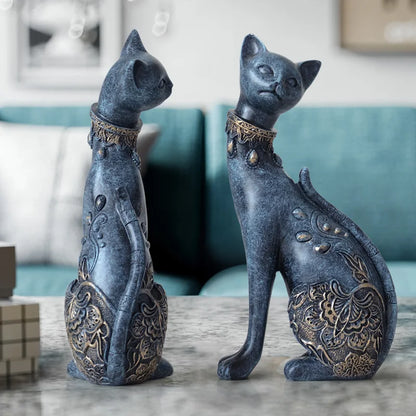 Set of 2 Decorative Resin Cat Statues for Home Decor & Creative Wedding Gifts