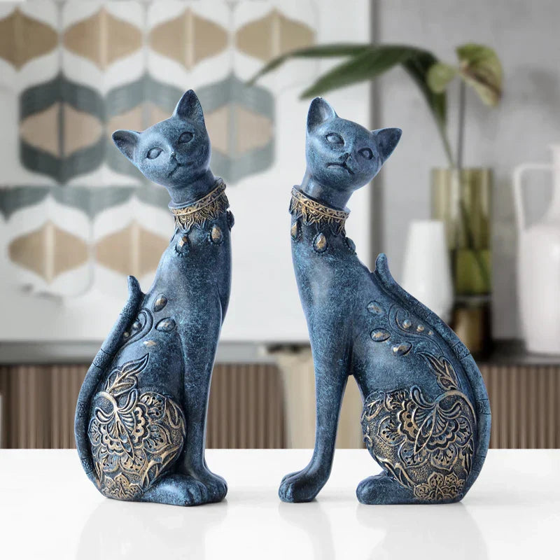 Set of 2 Decorative Resin Cat Statues for Home Decor & Creative Wedding Gifts