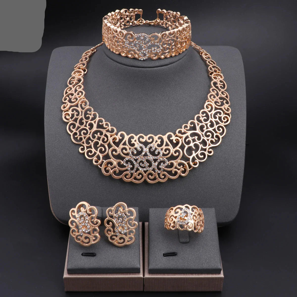 Jewelry Set Necklace Earrings Ring Bracelet (Gold)