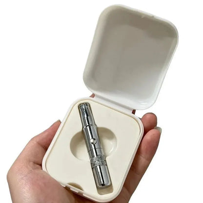 Smooth And Clean Stainless Steel Manual Nose Hair Trimmer for Men Silver