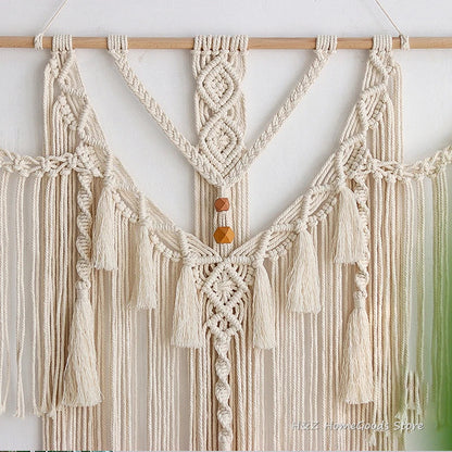 Boho Chic: Handwoven Macrame Wall Hanging Tapestry with Tassels