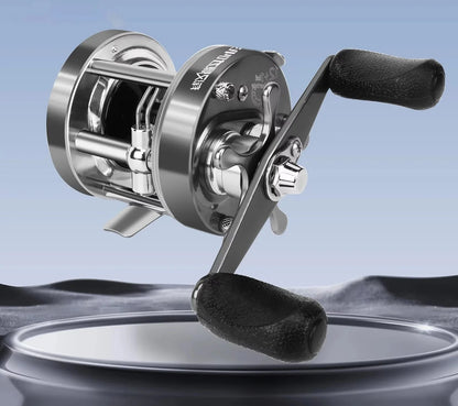 Flag Round Baitcasting Reel 5000 13kg Max DragRight Hand Silver