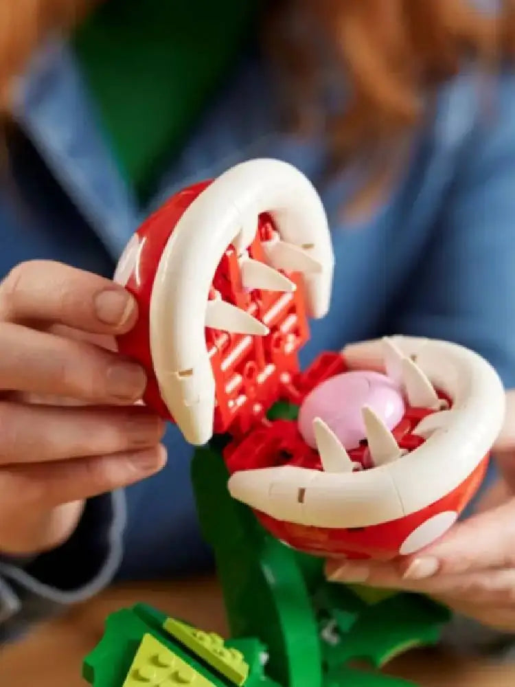 Swallowing Flower Interweaving