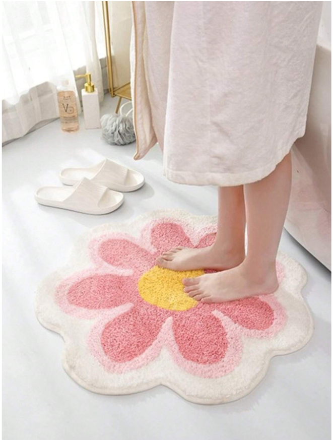 Chic Pink Plush Home Carpet - Petal-Shaped Delight