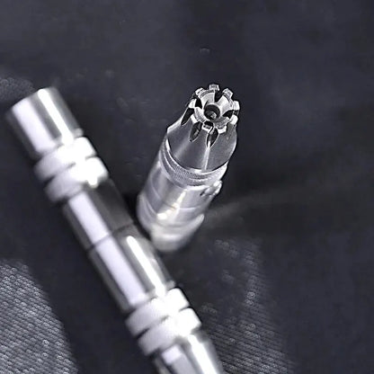 Smooth And Clean Stainless Steel Manual Nose Hair Trimmer for Men Silver