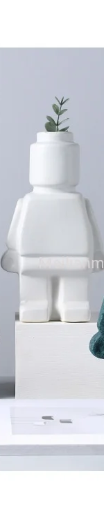 Nordic Ceramic Robot Vas