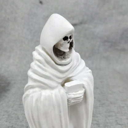 White Skull Statue Halloween Garden Decor Resin