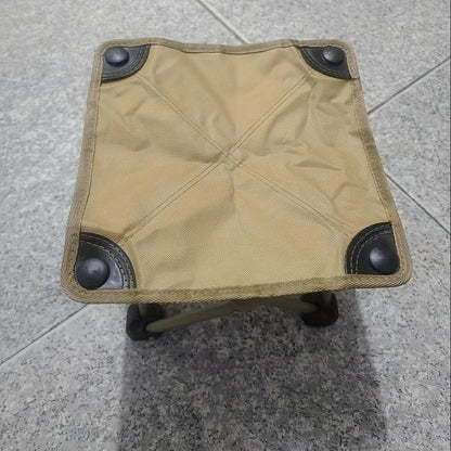 Outdoor Folding Chair with Handle Use