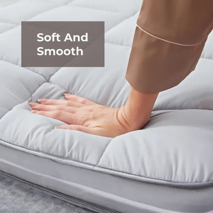 Solo Traveler Gel Memory Foam Mattress Topper Cot