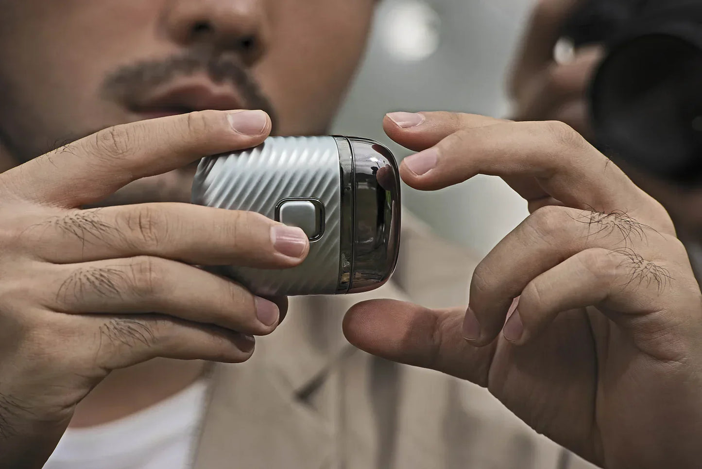 Portable Mini Electric Shaver